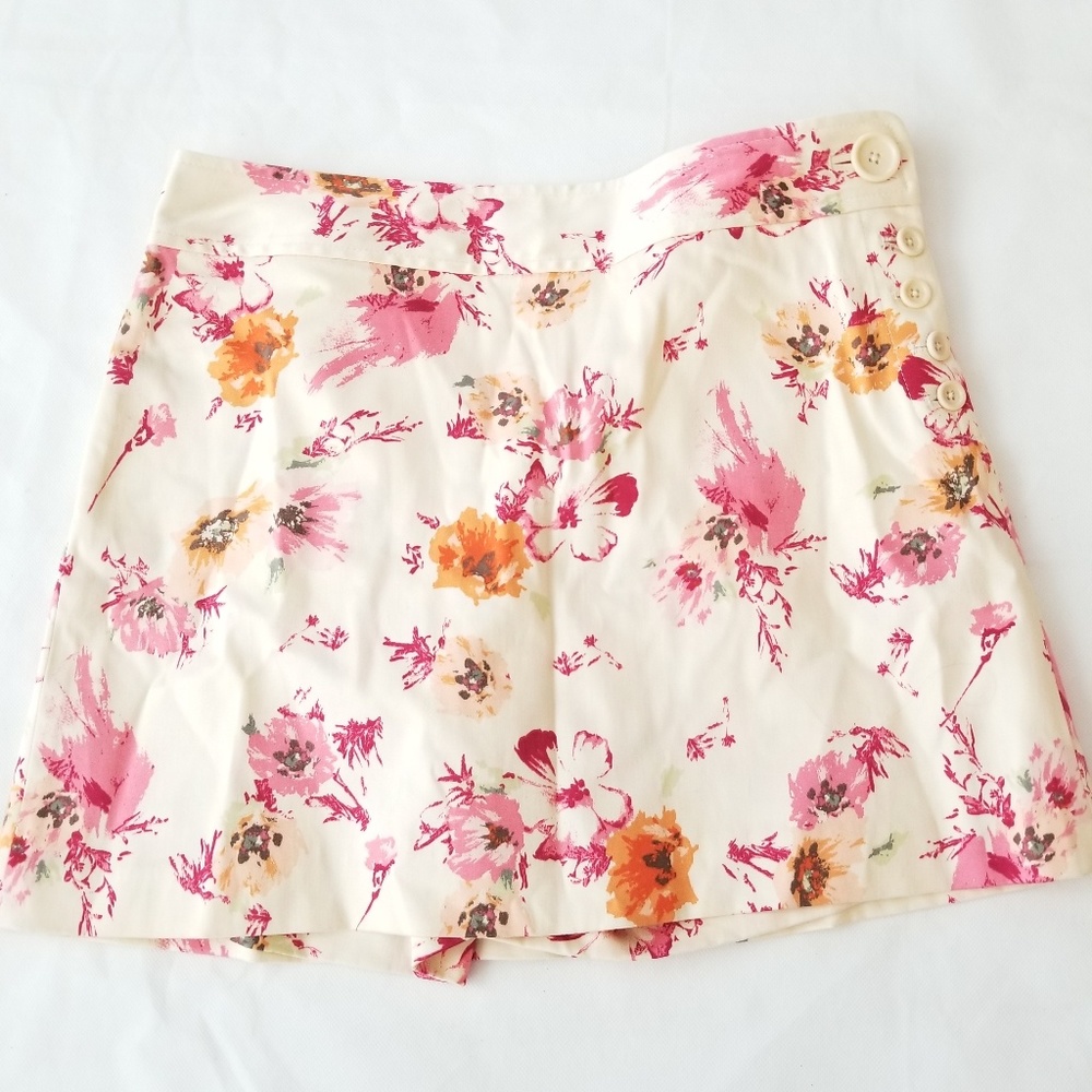 Ann Taylor Floral Skort Pink Orange Cream Side Button Mini Shorts Size 2‎